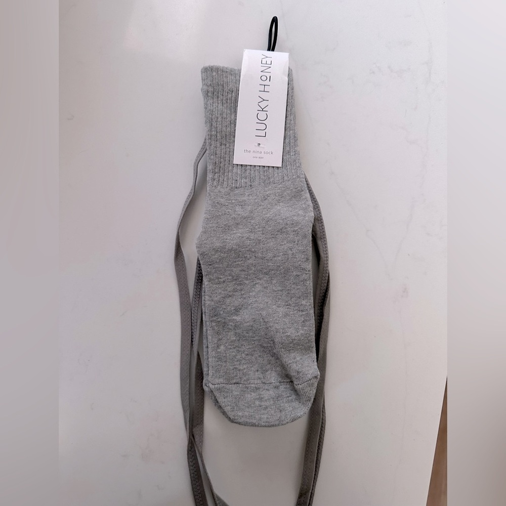 Lucky honey the Nina grip sock in gray one size fits all - Picture 8 of 10